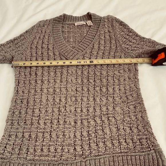 DKNY JEANS Woman’s Knitted V-Neck Sweater with 3/4 Sleeves. Size XL. - Picture 13 of 13